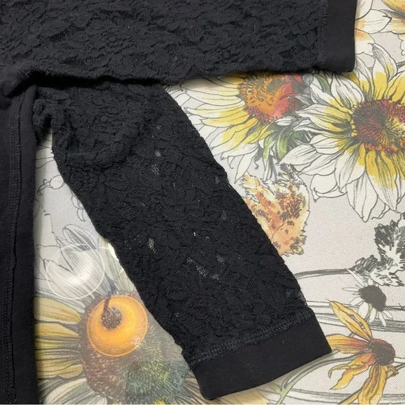 3x$20
Hollister shirt size medium blue - Picture 5 of 13